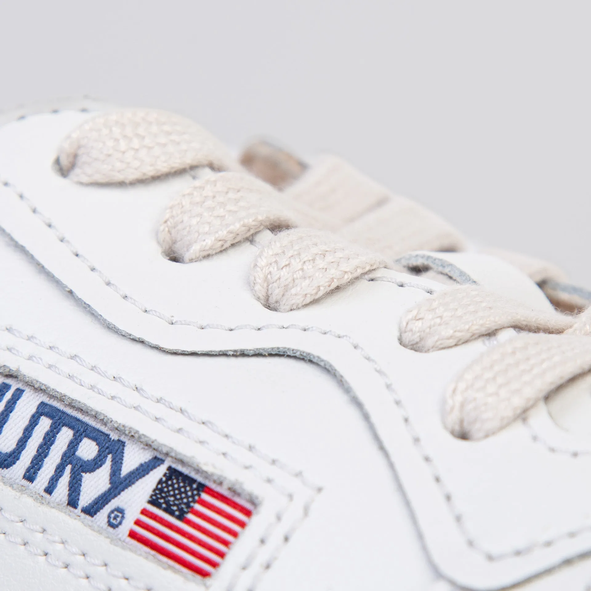 AUTRY SNEAKERS MEDALIST AULW-LS 77