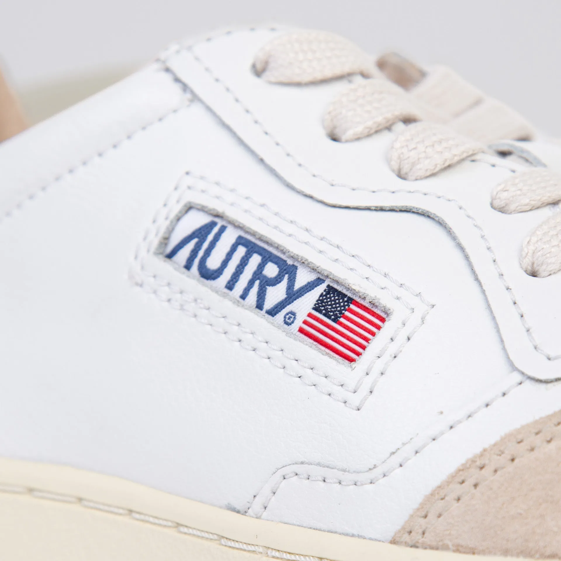 AUTRY SNEAKERS MEDALIST AULW-LS 77