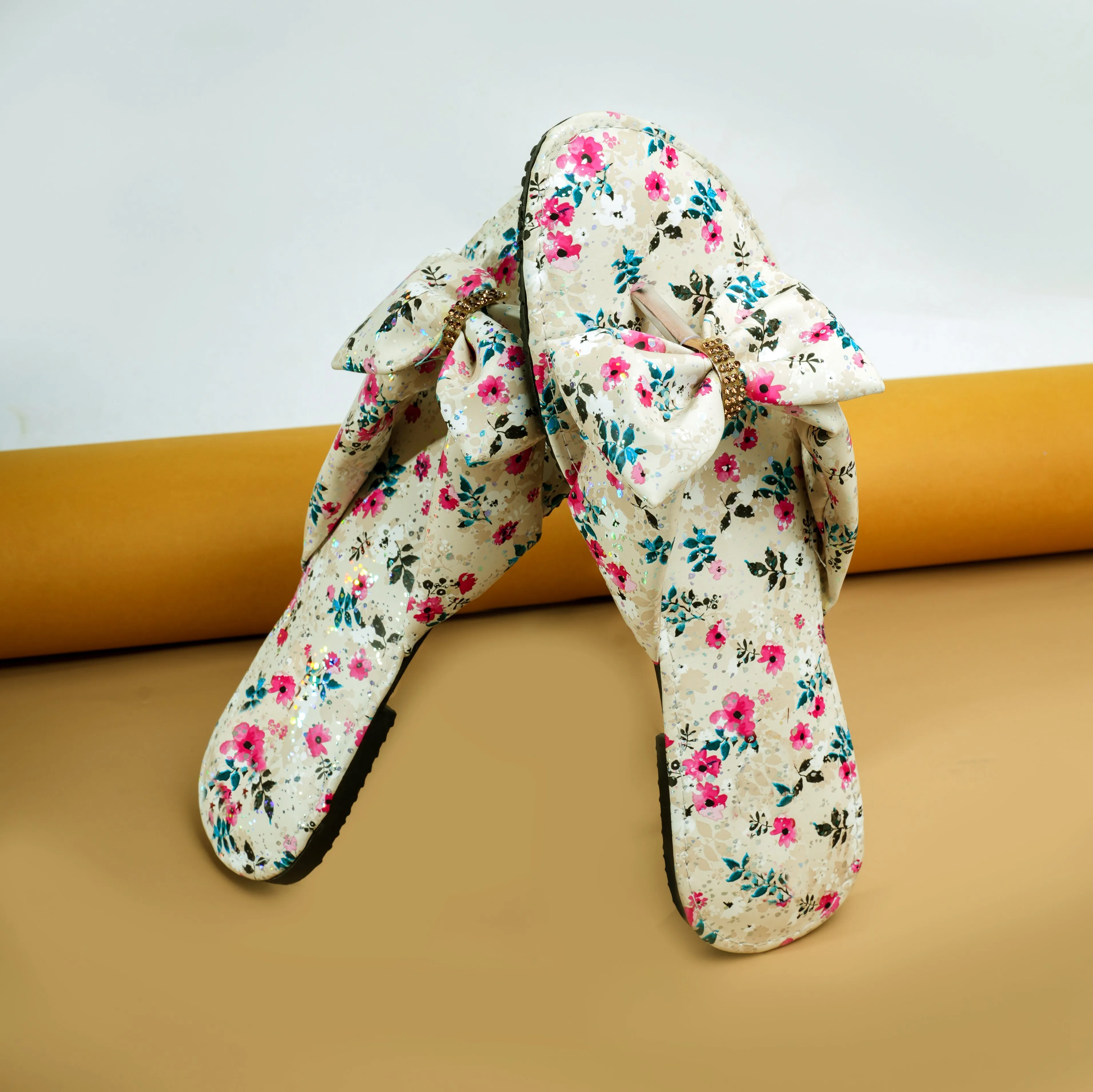 Blossom Bow Flat - Beige