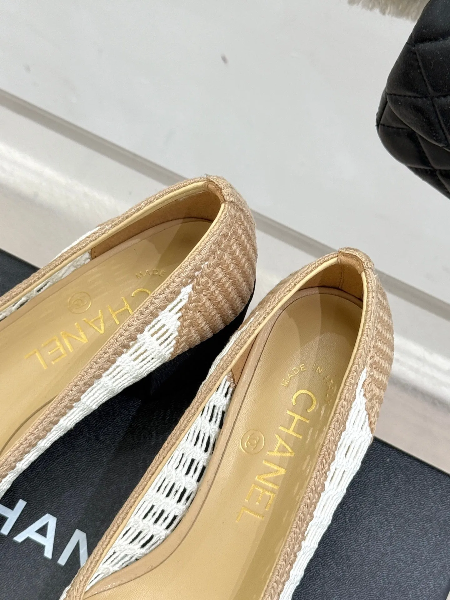 CC 25P Hollow Double C Ballet Flats 50mm Beige White Raffia 265637