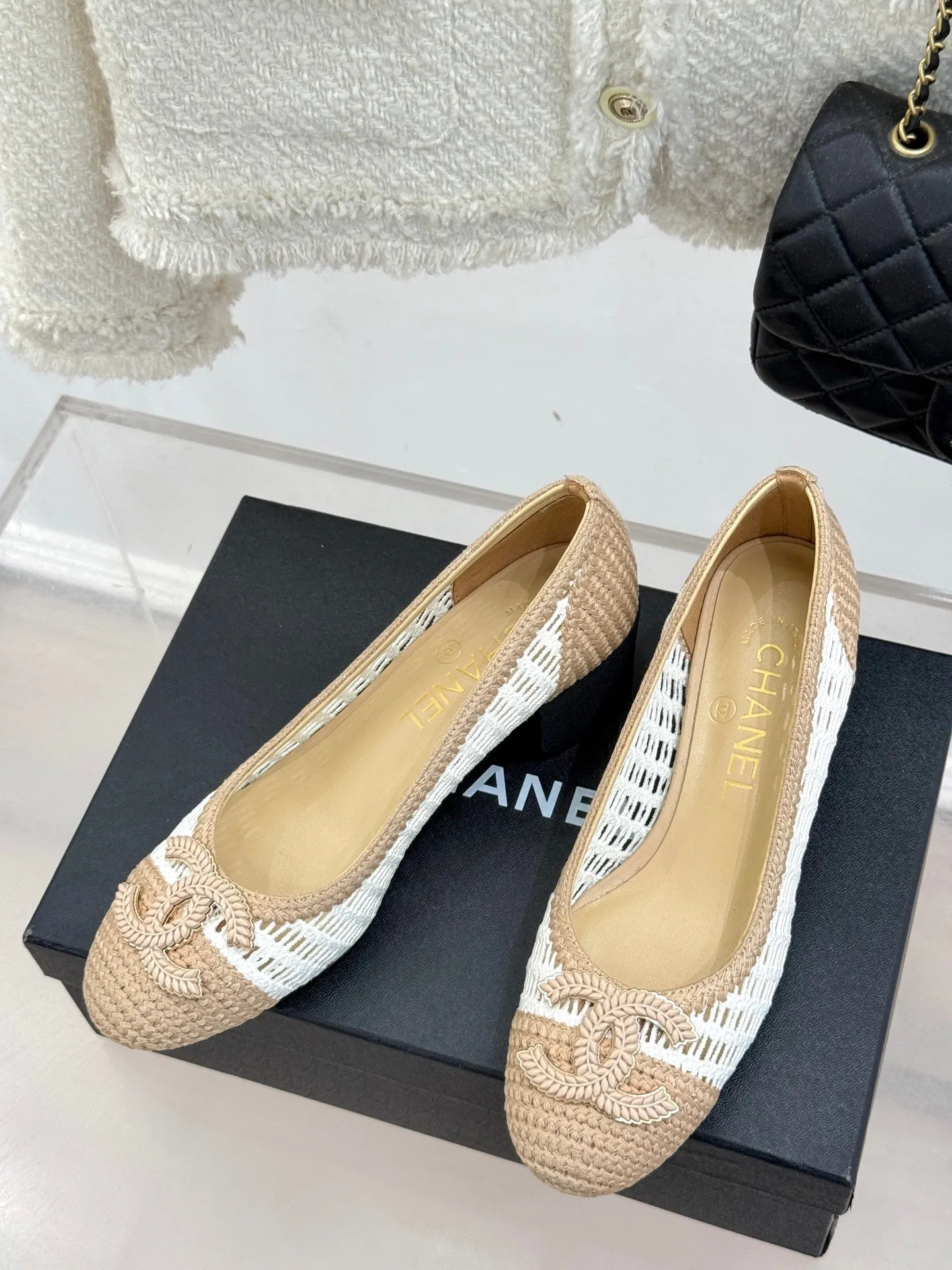 CC 25P Hollow Double C Ballet Flats 50mm Beige White Raffia 265637