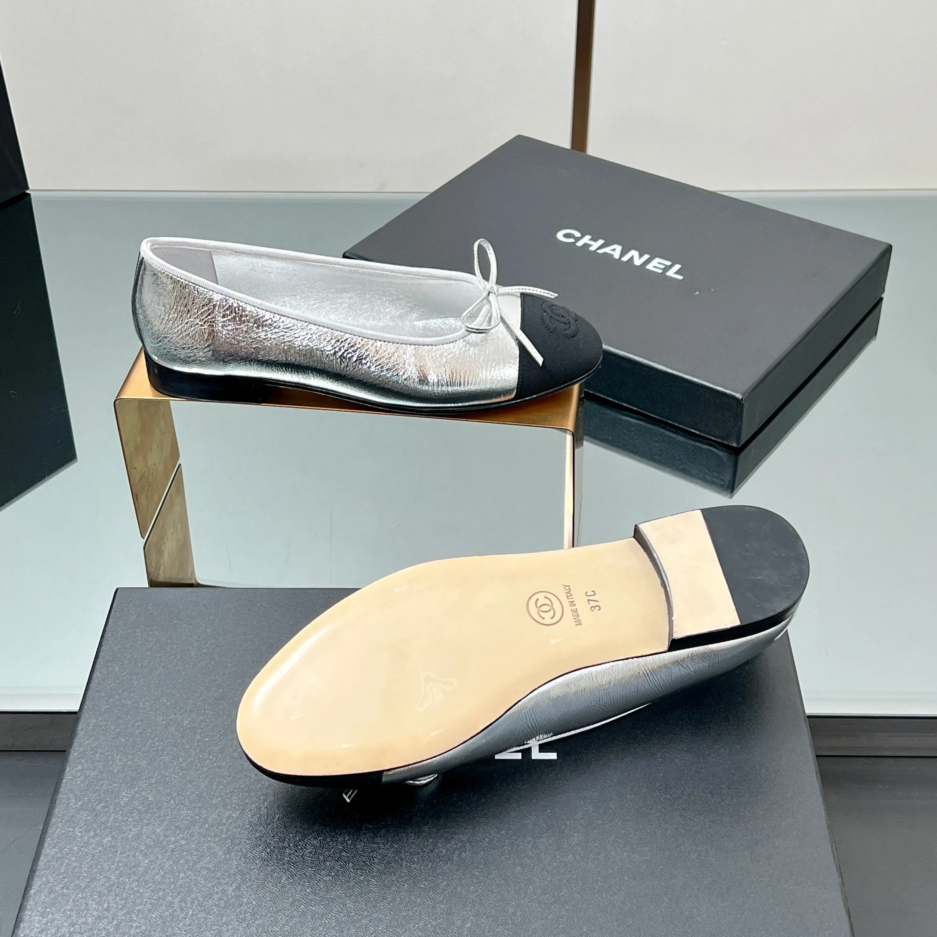 CC Ballet Flats 20mm Silver Metallic Sheepskin Black Grosgrain 266677