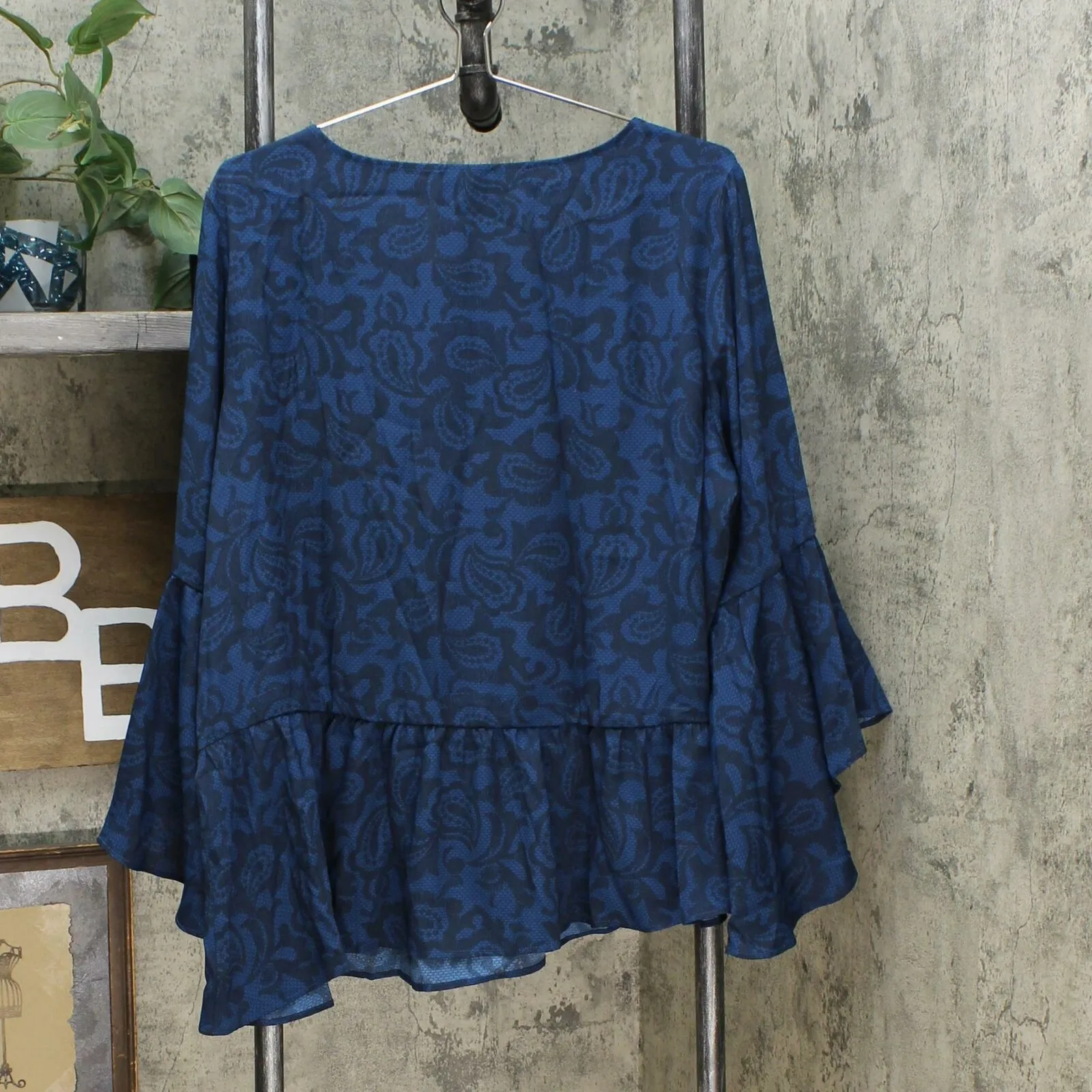 DG2 by Diane Gilman Women's Flare Sleeve Printed Peplum Top
