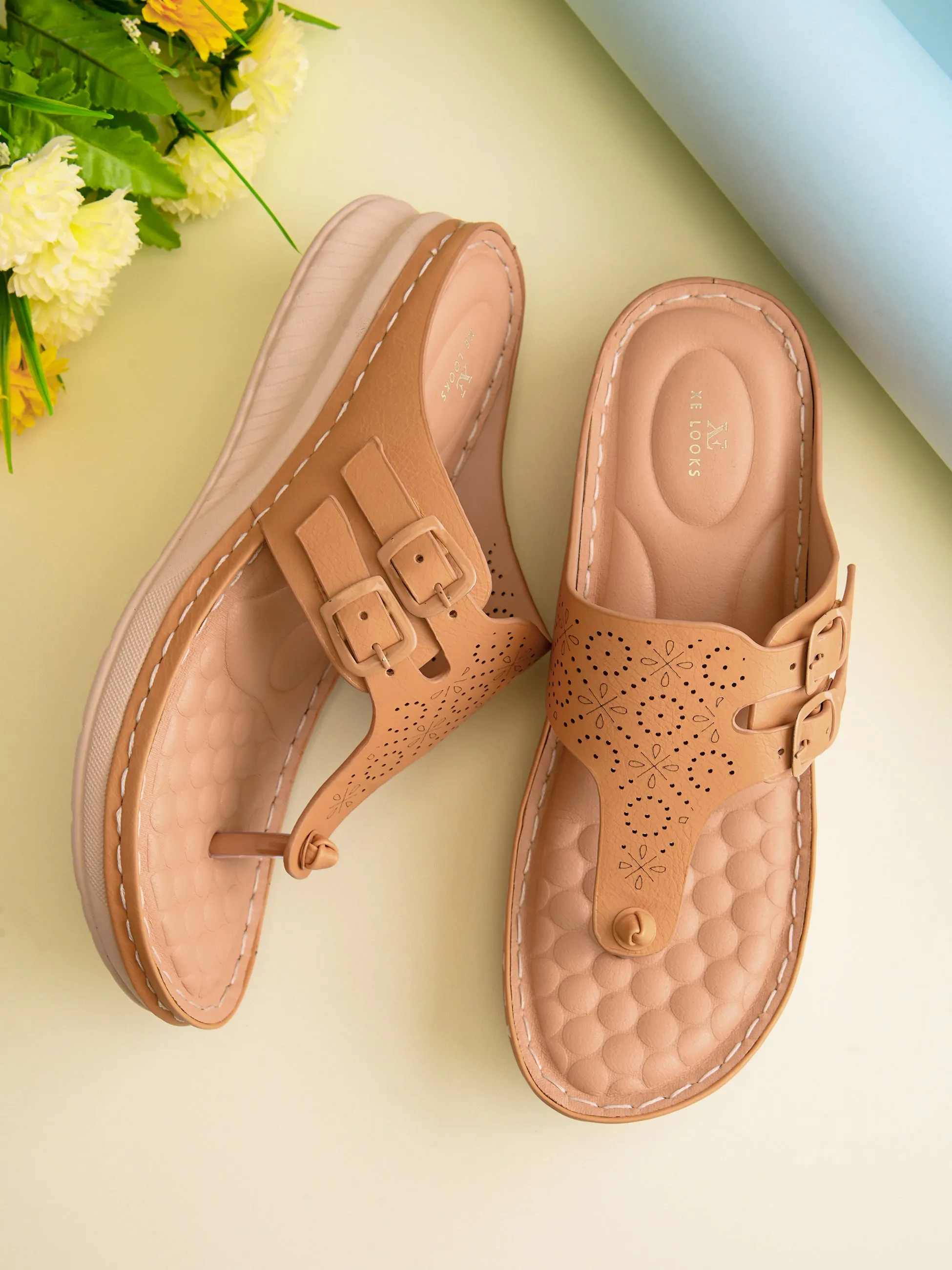 Graceful & Durable Buckle Design Doctor Slippers