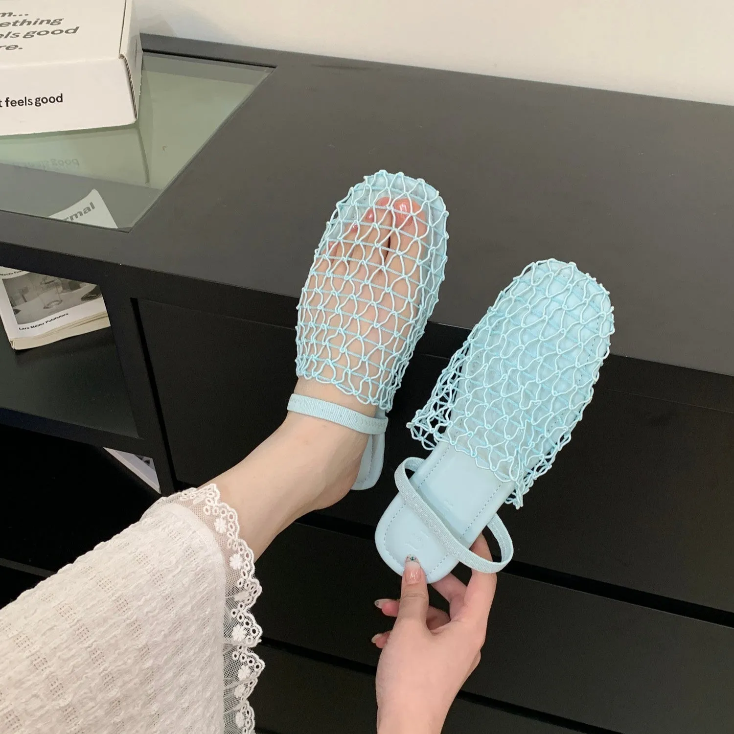 Lattice Veil Flats