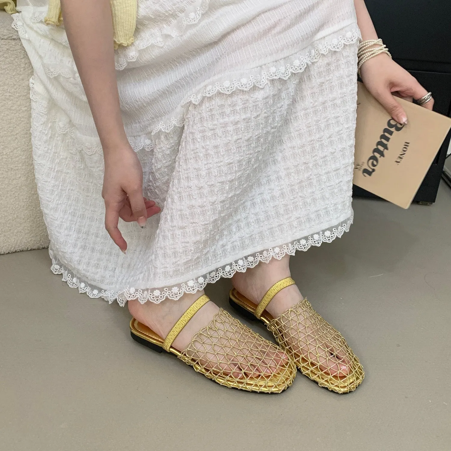 Lattice Veil Flats