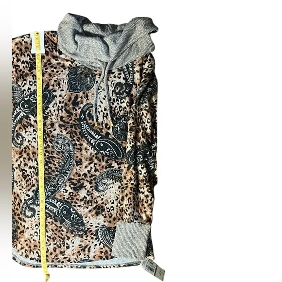 New Ruby Rd Woman Cozy Mixed Animal Print Sweater Women’s Size 1X in Oat Multi