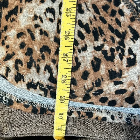 New Ruby Rd Woman Cozy Mixed Animal Print Sweater Women’s Size 1X in Oat Multi