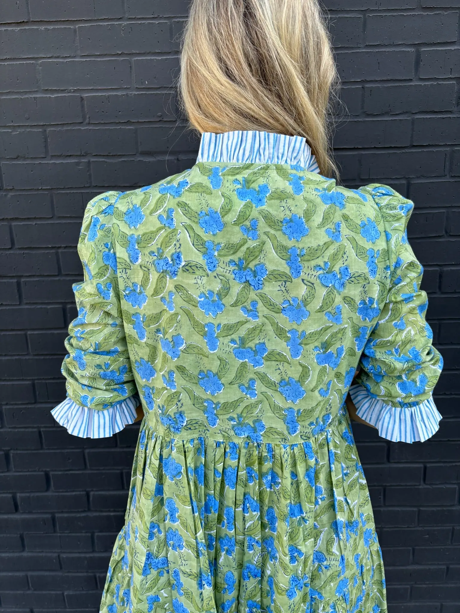The Anndee short dress in green and blue Freesia block print