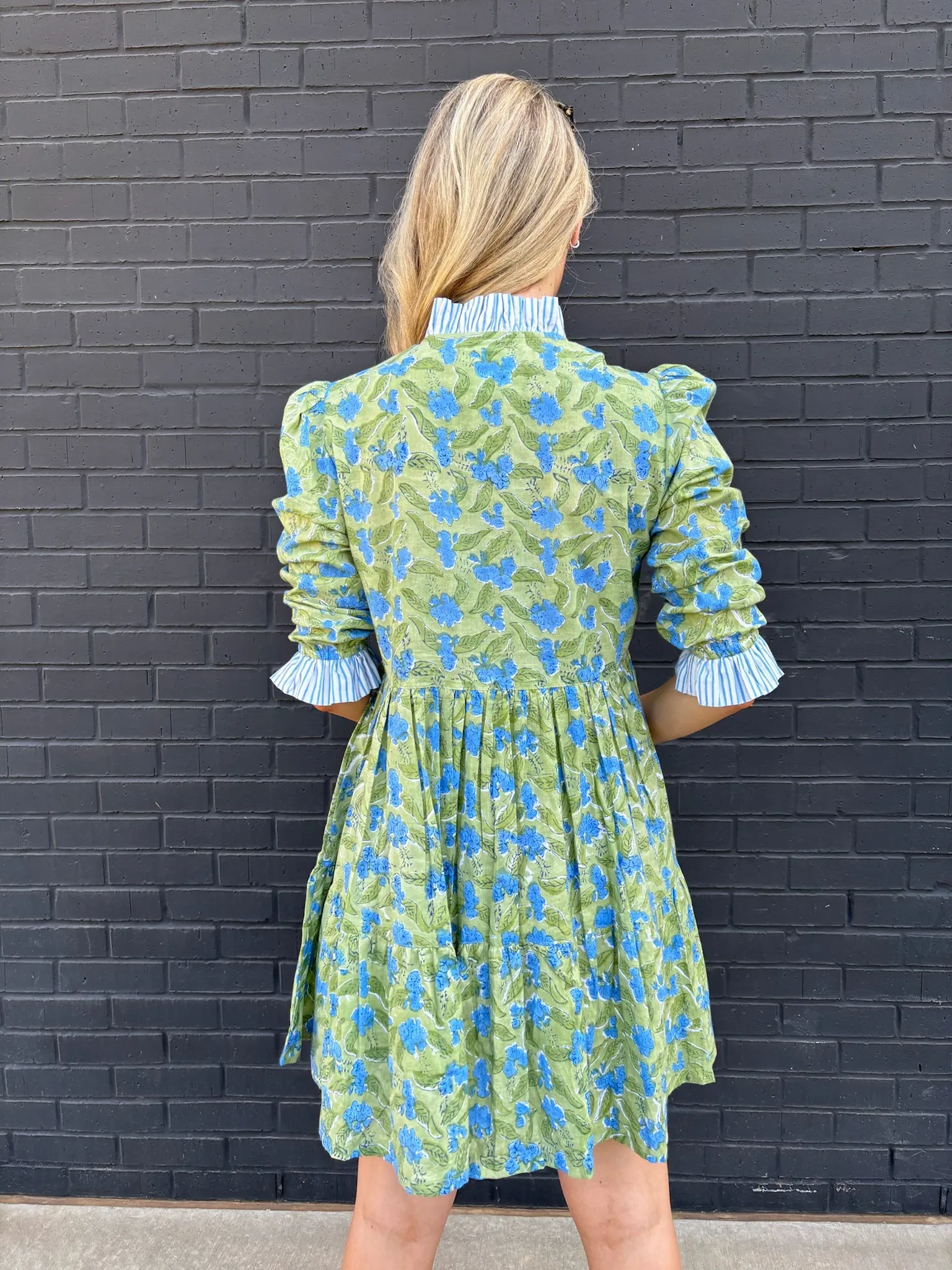 The Anndee short dress in green and blue Freesia block print