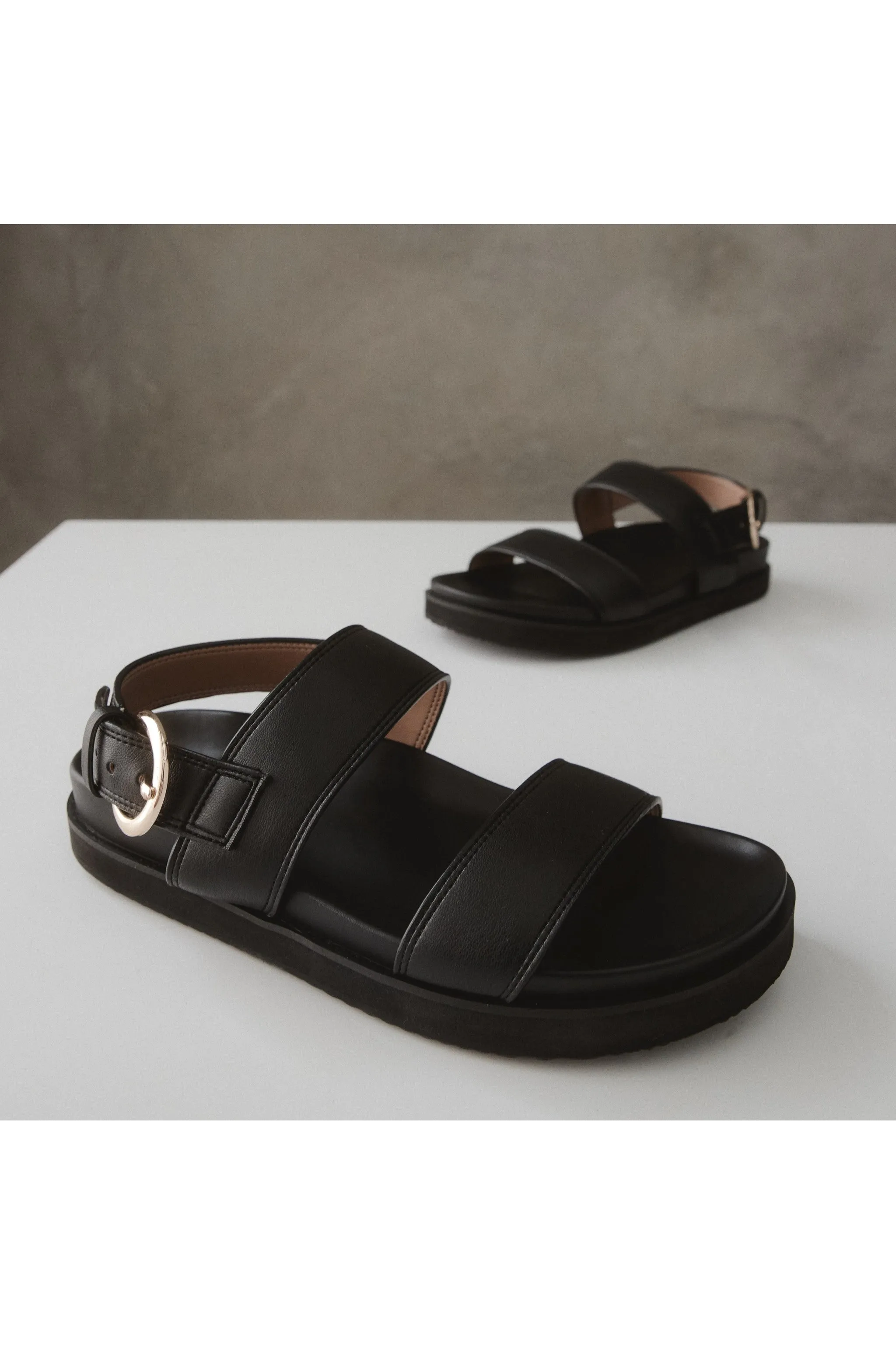 The Dorothy Flat | Black