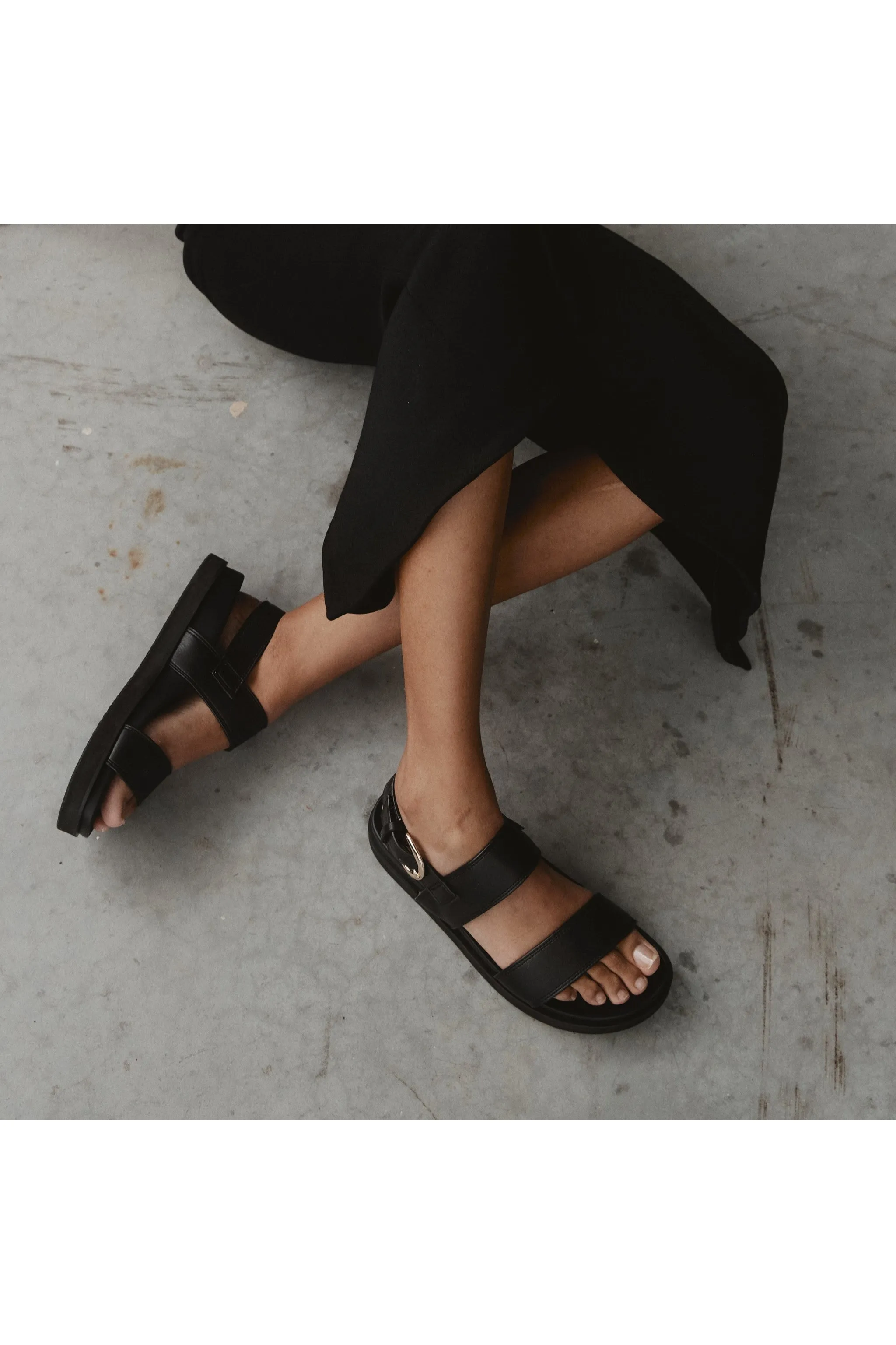 The Dorothy Flat | Black