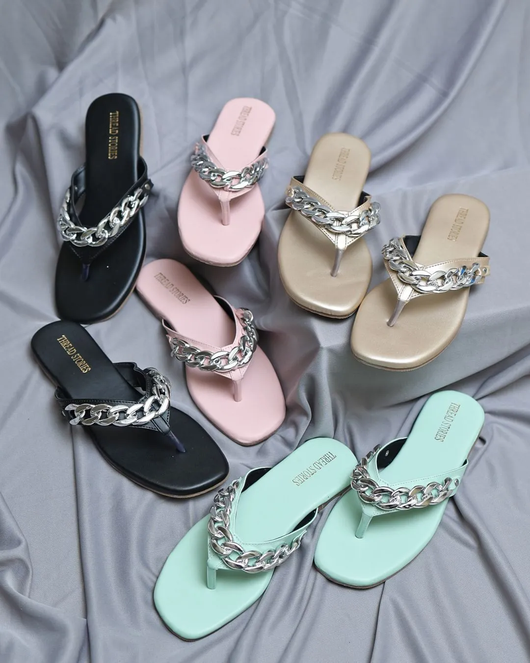 Thick Chain Slip On (Gold) - Sample