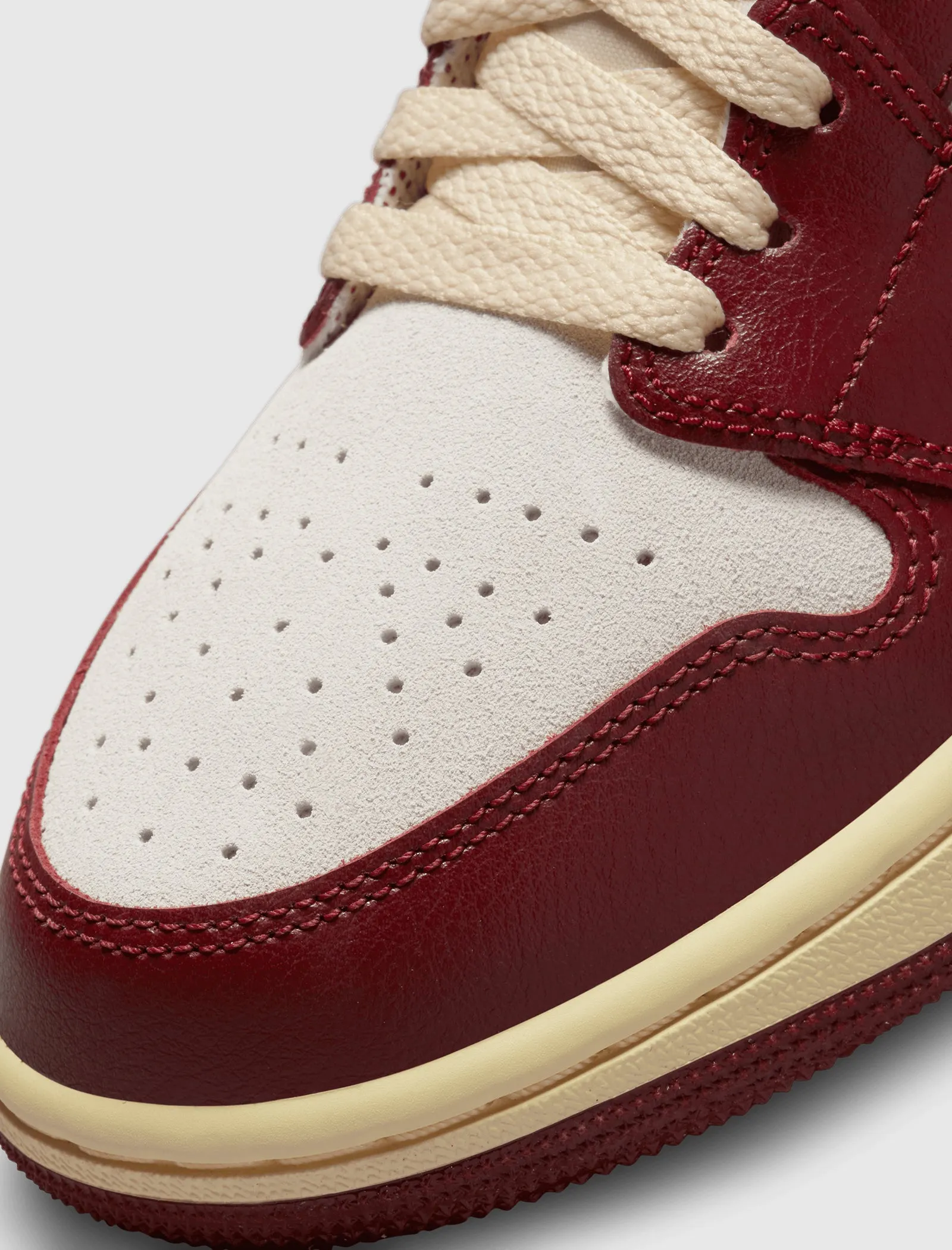 WOMEN'S AIR JORDAN 1 MID "TIKI LEAF"